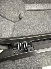 Voge Black/ Red Topcase 48 Lt  (2025)