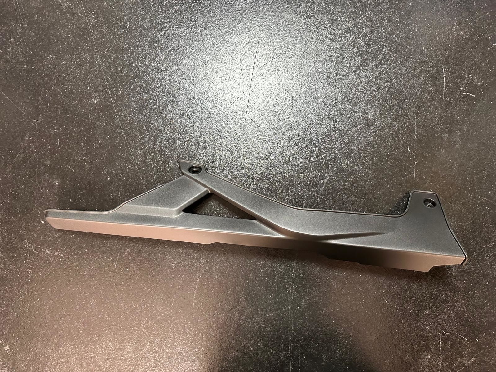 Voge 525 Dsx Zincir Koruma Plastiği