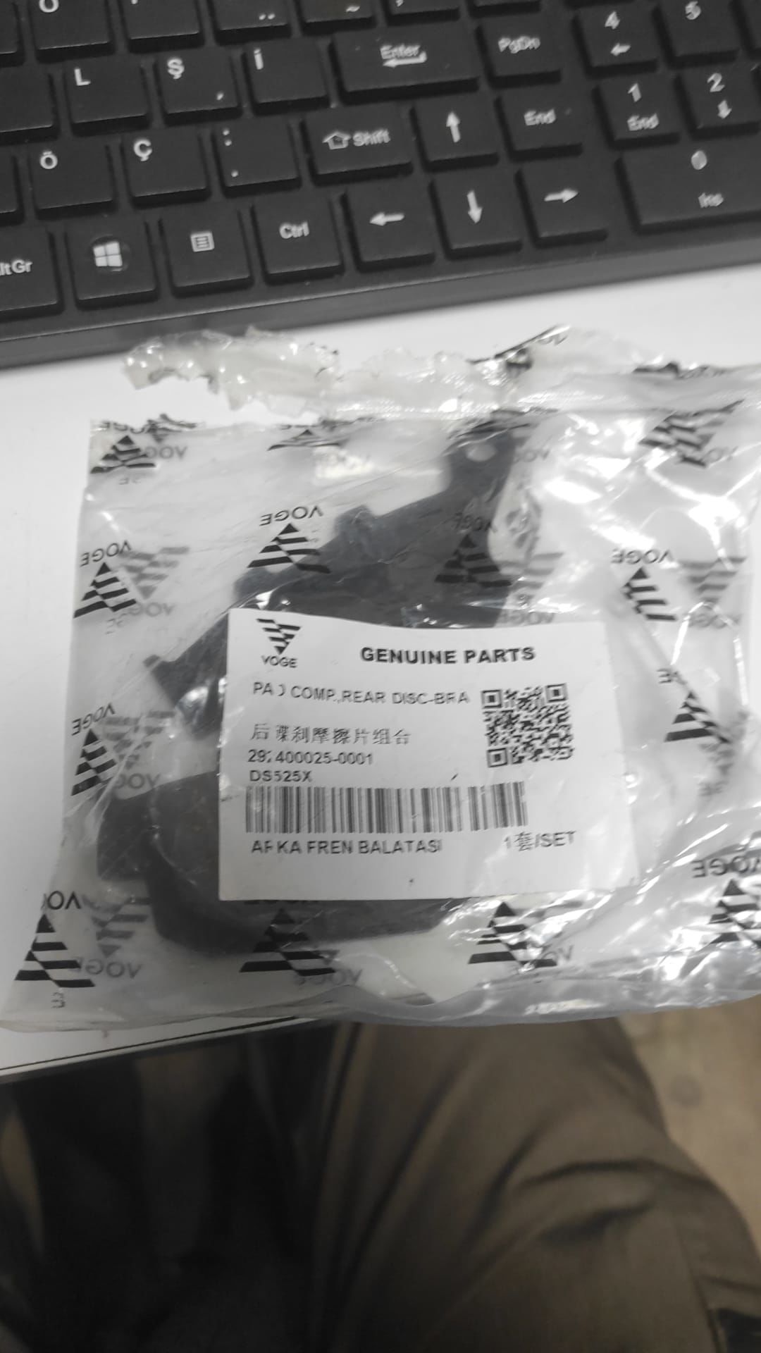 Voge 525 Dsx Arka Balata Orjinal (RR-R-DS-DSX-AC-ACX)