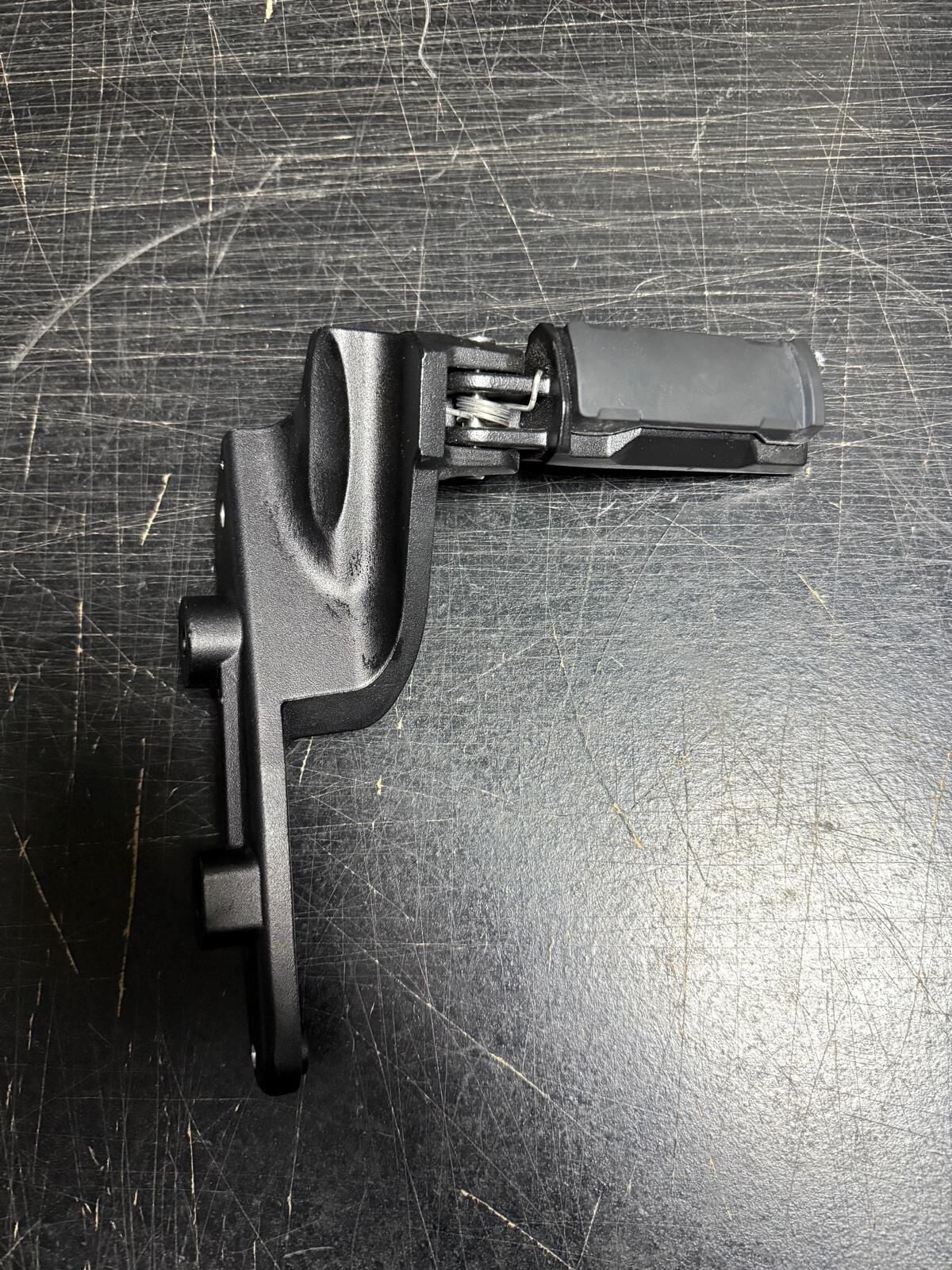 Funrider 125 Benda Rock 250  Sağ Sürücü basamağı Gövdesi