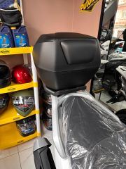 Voge White/ Red Topcase 37 Lt