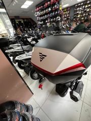 Voge White/ Red Topcase 37 Lt