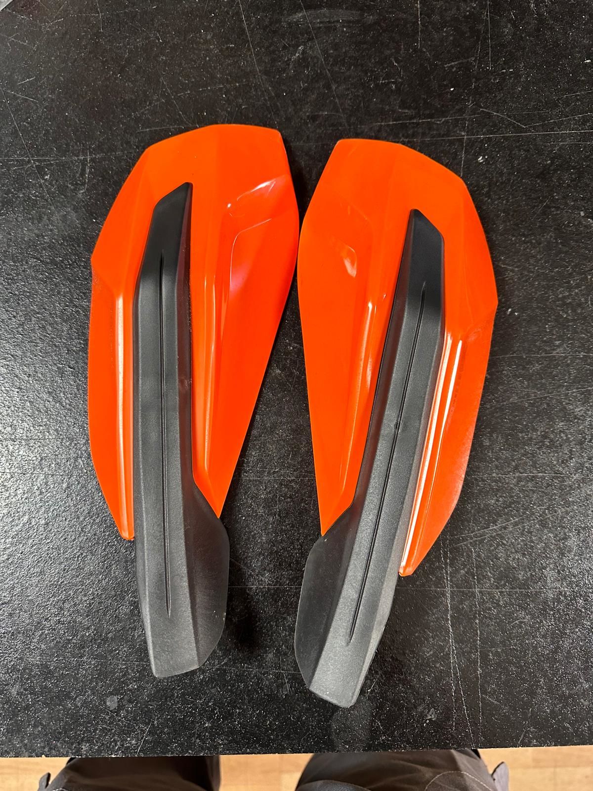 DIRTY PAWS ELCİK KORUMA PLASTİĞİ TURUNCU SET