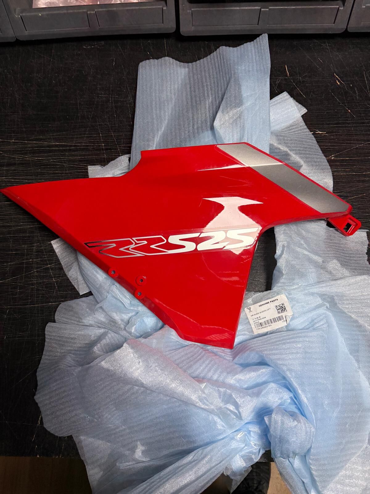 Voge 525 Rr Dizlik Grenajı Sol Kırmızı