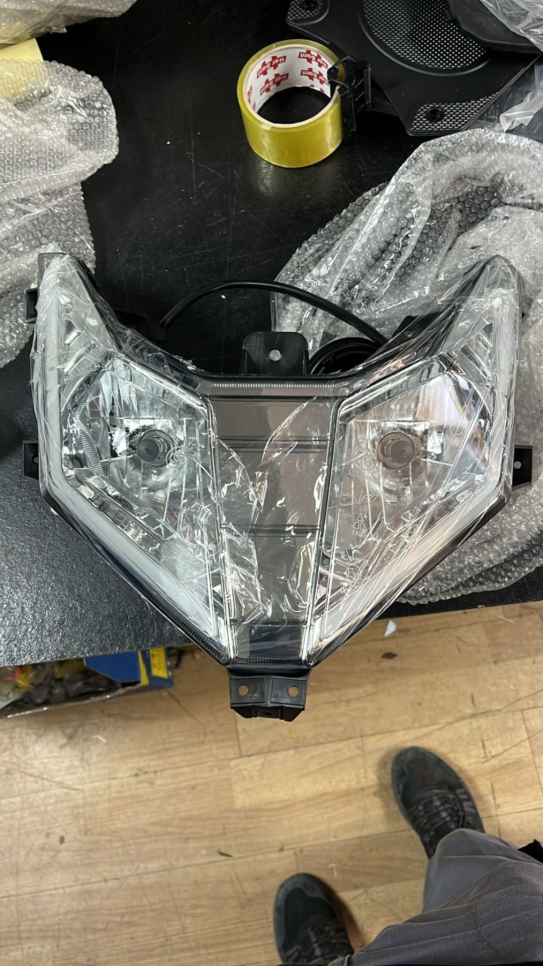 Yuki Storm 125 Far Komple