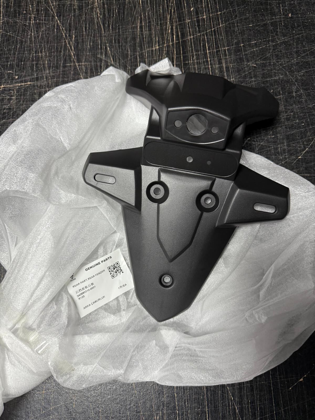 Voge R125 Arka Çamurluk Üst