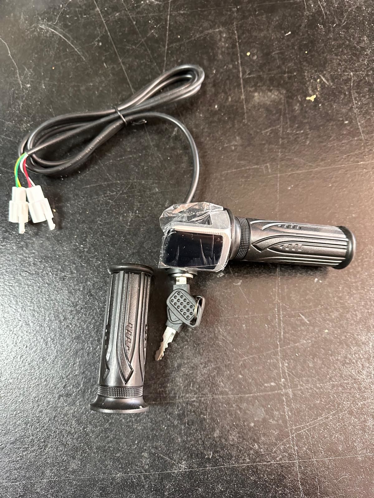 YUKİ MYPAD KONTAKLI GÖSTERGELİ GAZ KOLU TAKIMI