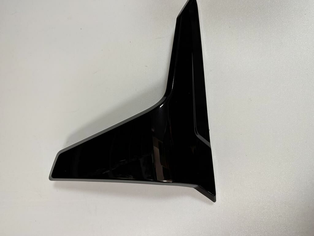 Voge R125 Yan Sol Dekor Kapak