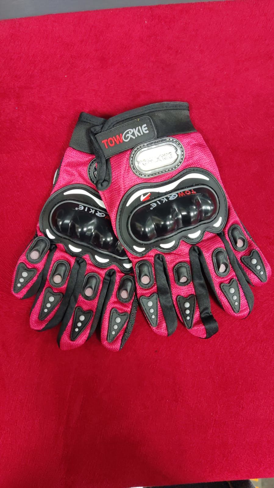 NO 105 Towrkıe Eldiven Kırmızı