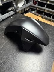 Voge Sr3 Ön Çamurluk