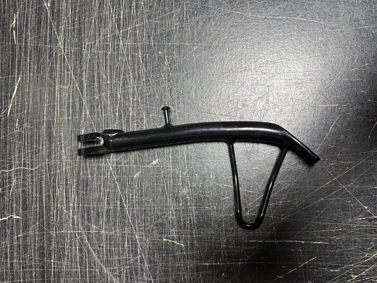 Benda Rock 250 Yan Sehpa