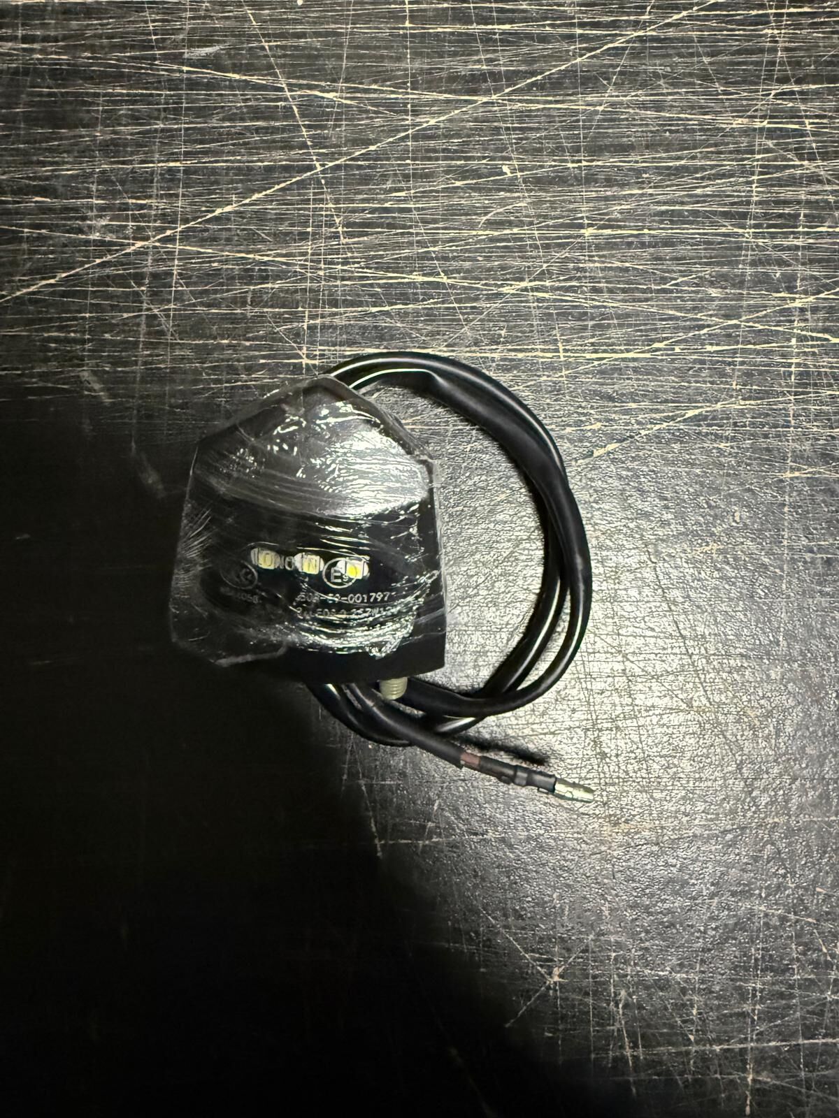 VOGE R125 PLAKA LAMBASI