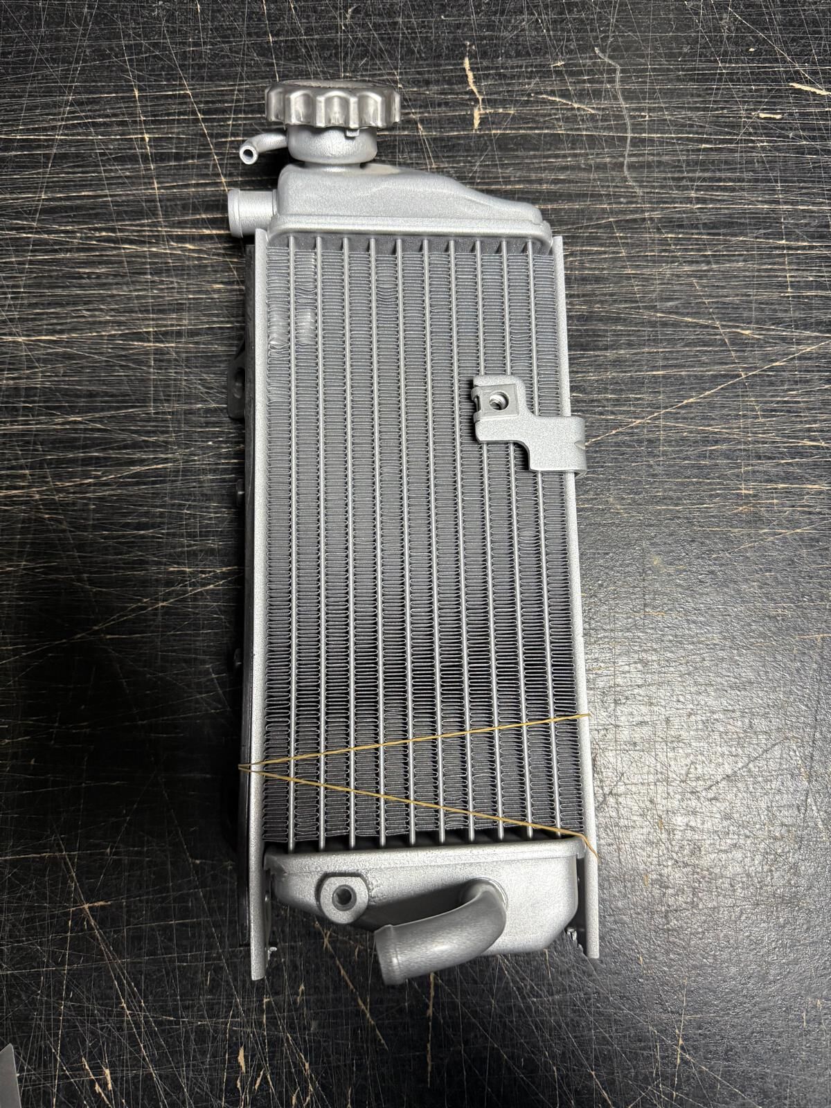 Yuki Dırtypaws 250-300 Radyatör Sağ