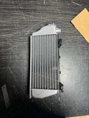 Yuki Dırtypaws 250-300 Radyatör Sağ