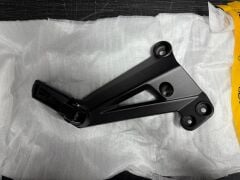 Benda Rock 250 Yolcu Basamağı Sağ Komple