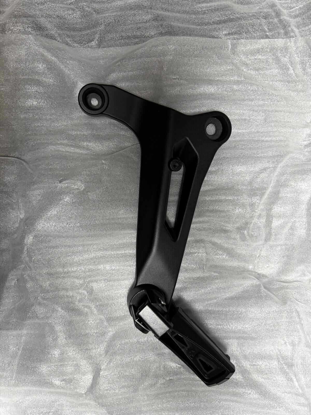 Benda Rock 250 Yolcu Basamağı Sol Komple