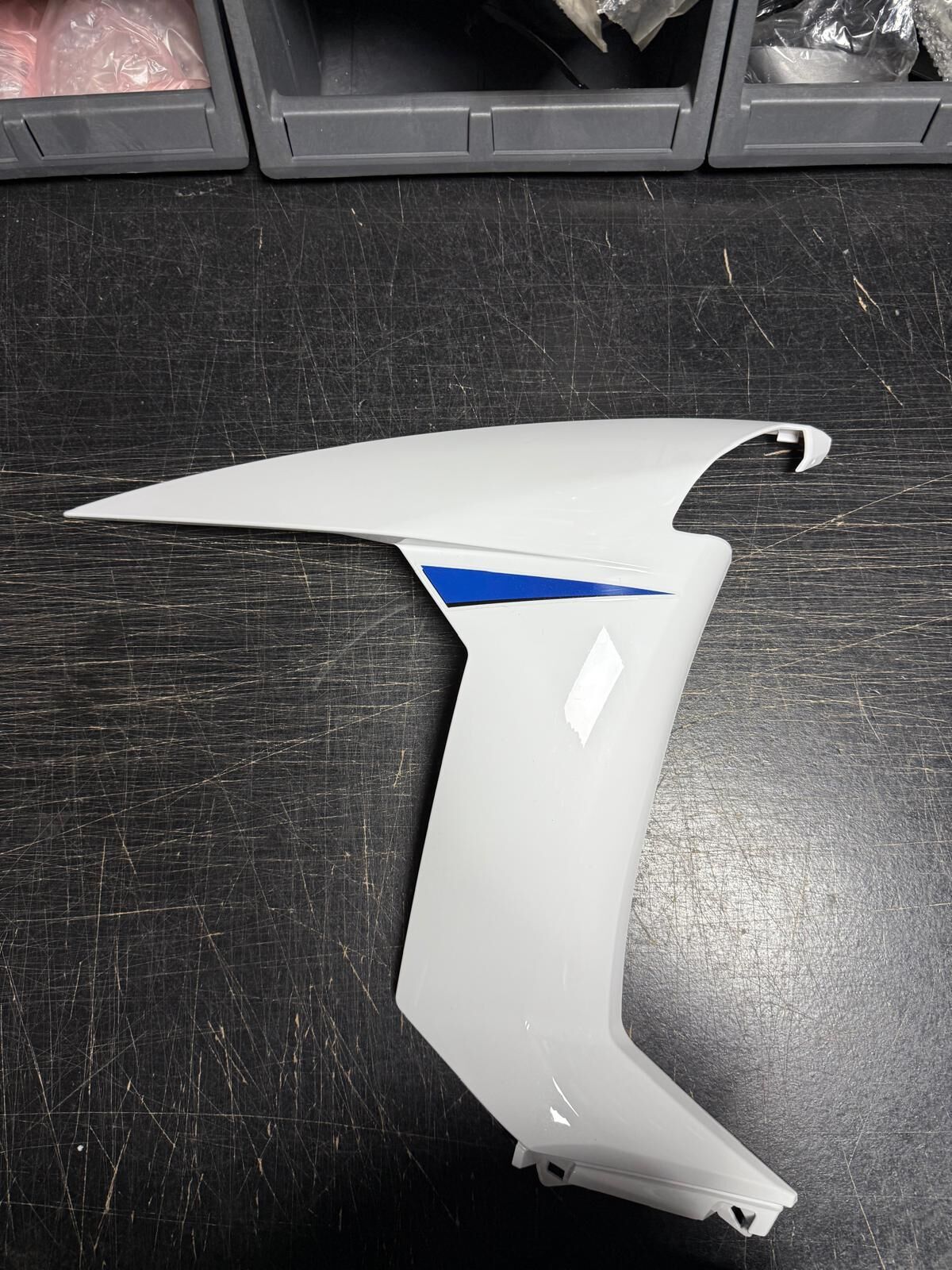 Yuki T11 Explorer 250 Dizlik Sağ Beyaz