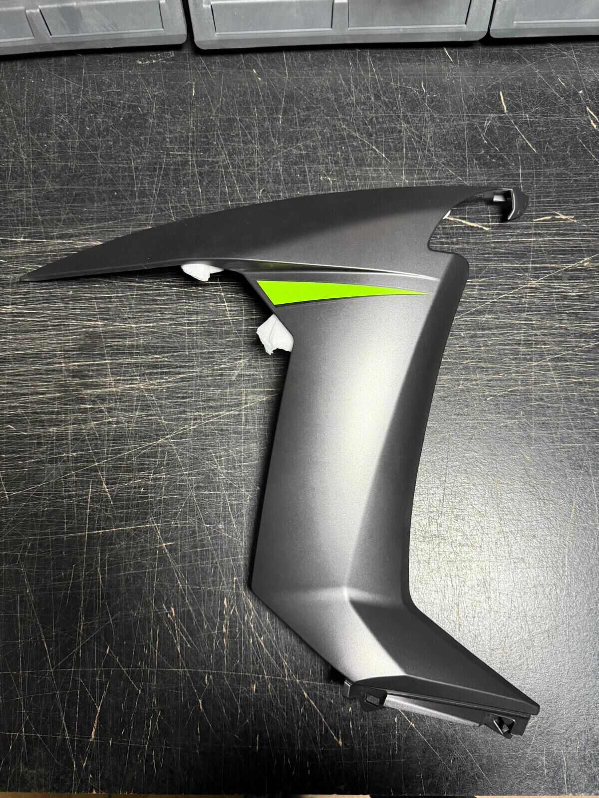 Yuki T11 Explorer 250 Dizlik Sağ Füme