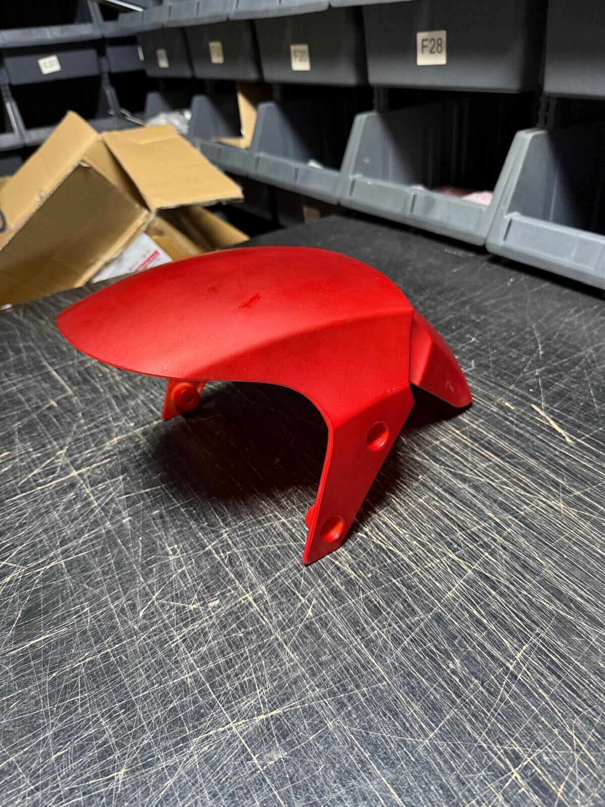 Yuki Eris Ön Çamurluk Kırmızı