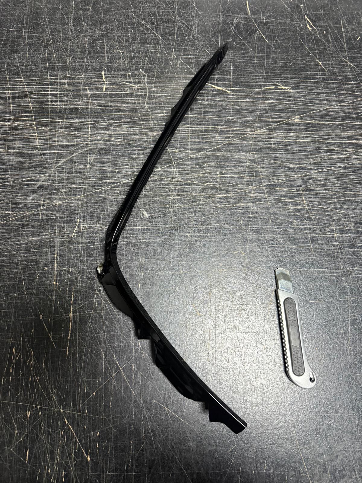 YUKİ Gelato Ön Panel Sol Çıta siyah