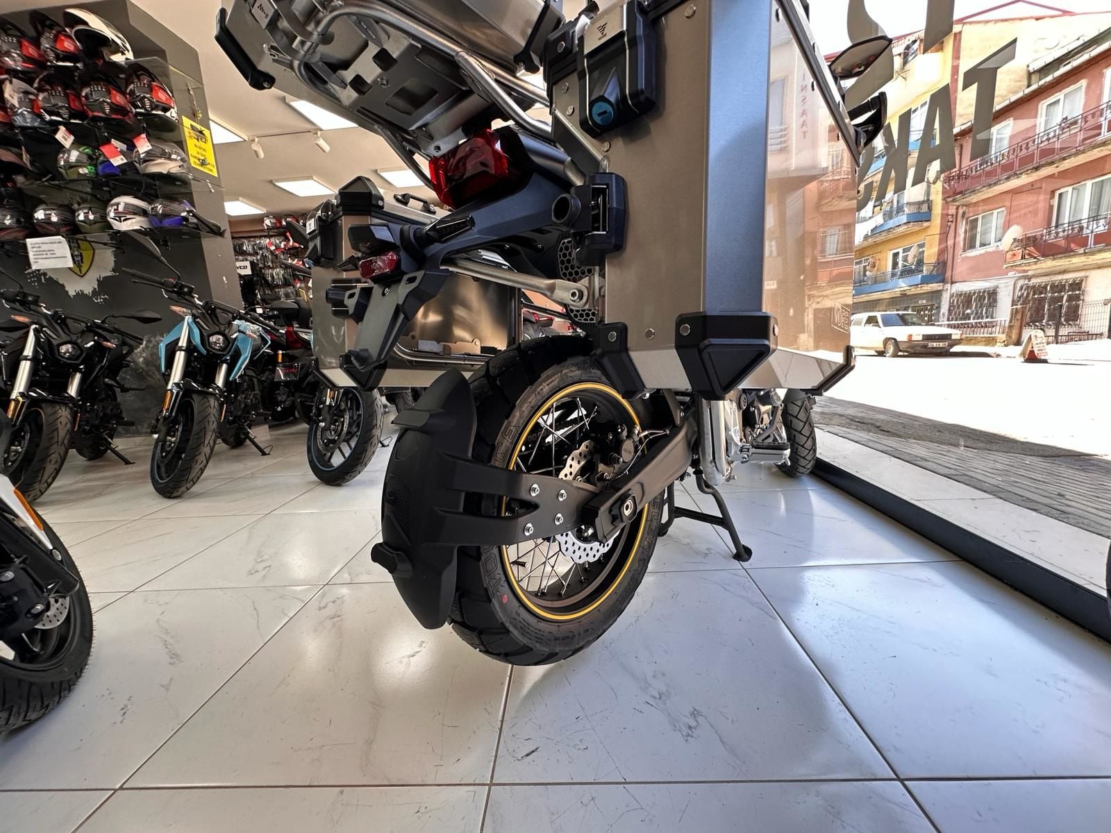 Voge Arka Çamurluk Sıyırıcı