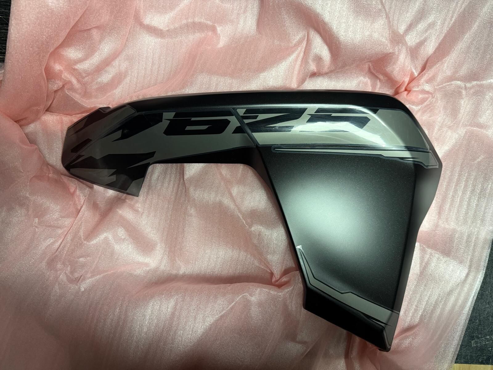 Voge Ds625x Dizlik Siyah Sağ