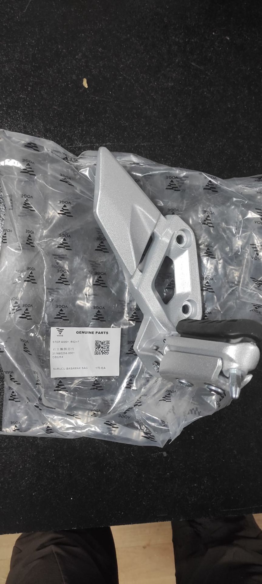 Voge 525 Dsx Sürücü Basamağı Sağ Komple