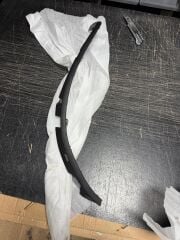 Yuki Bellini Ön Panel Çitası Siyah Sol