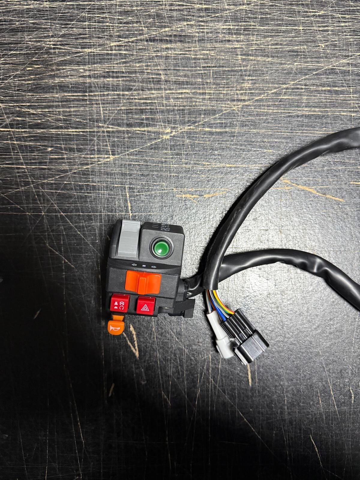 Yuki Hummer 200 ATV Düğme Butonu Sol (yatık Motor)