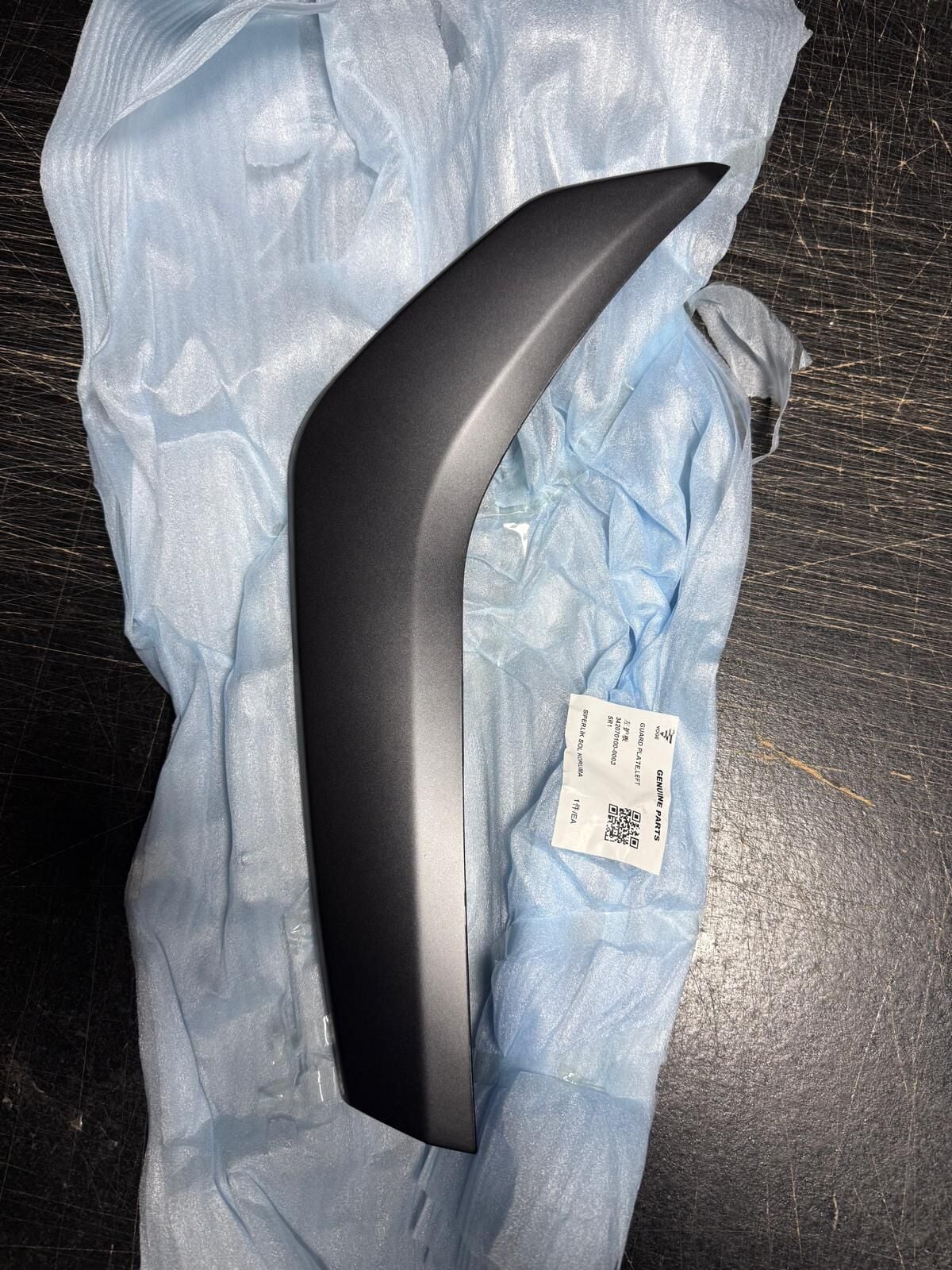 Voge Sr1 Dizlik Siyah Sol